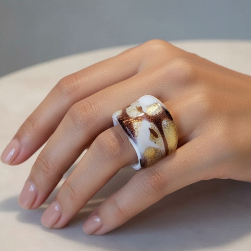 Venetian glass ring, white gold mocha, size 6.5